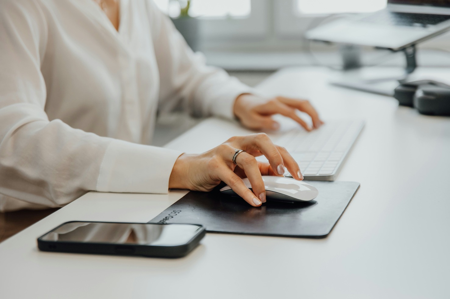 [Gambar Konsultan Bisnis Online]